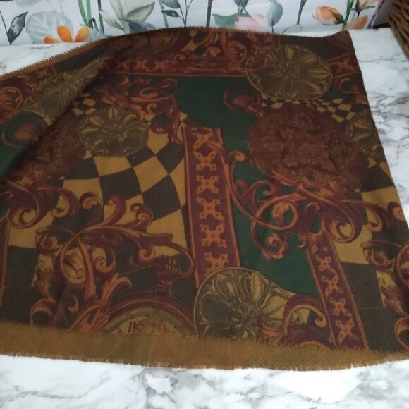 Multicolor Knit Tuscan Print Fringes Soft Shawl Scarf Made in Italy - Picture 3 of 8